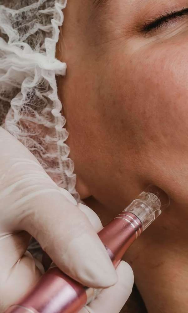 Express Beauty: Tratamento Facial de Luminosidade e Rejuvenescimento